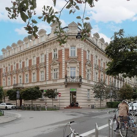 Perla Starego Miasta Kamienica Czapskich By Noclegi Renters 克拉科夫 外观 照片